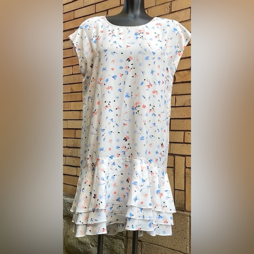 NWT Joie White Floral Ruffle Hem Shift Dress Size Medium